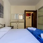Katia - * Menaggio